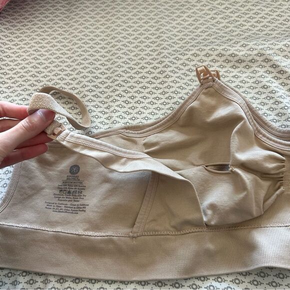 Kindred Bravely Sublime Hands Free Pumping & Nursing Bra in Beige Size Medium - Picture 10 of 12